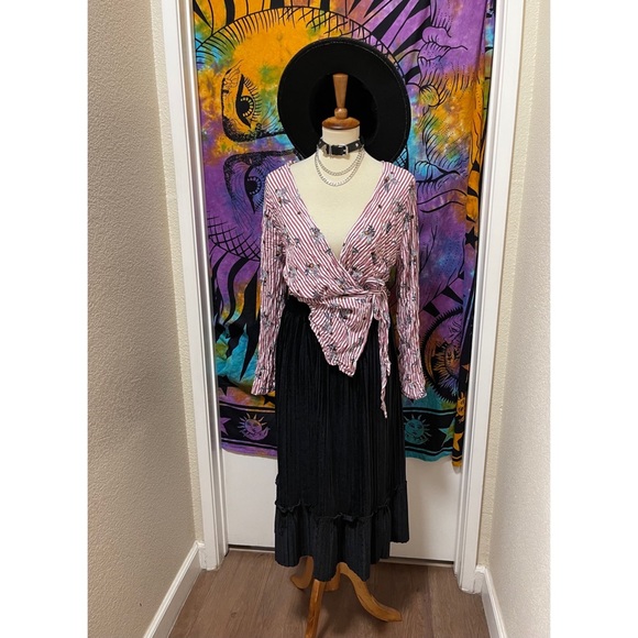 🌈 Lovely walnut art wrap blouse - Picture 11 of 11